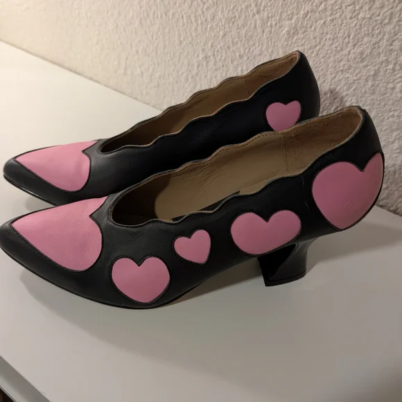 Black and Pink Heart Women's Shoes - Picture 3 of 11